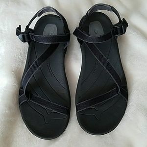 Teva Sandals Size 7 Black Gray Waterproof